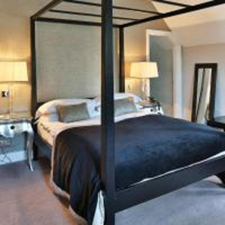 The Inn On The Green Cookham Dean Bagian luar foto